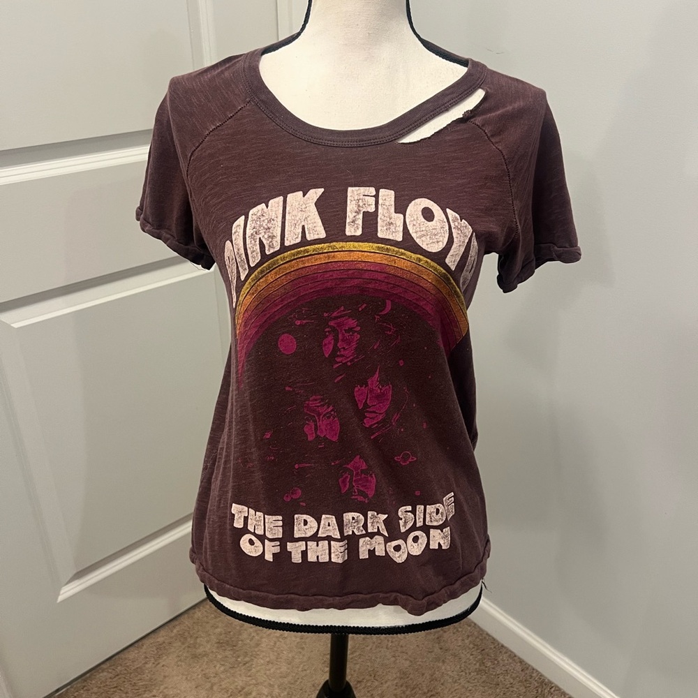 Pink Floyd Dark Side of the Moon Distressed Graphic Tee Size XS